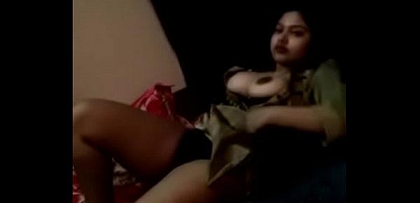  Indian hot girl record video for boyfriend